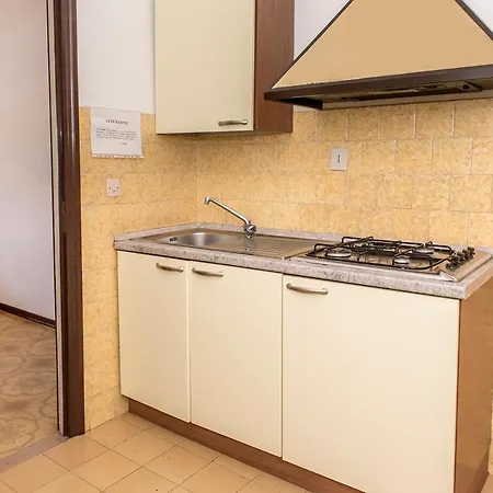 M351 - Marcelli, Trilocale Con Terrazzo In Con Piscina