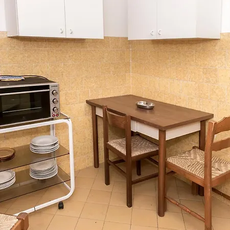 M351 - Marcelli, Trilocale Con Terrazzo In Con Piscina Lägenhet