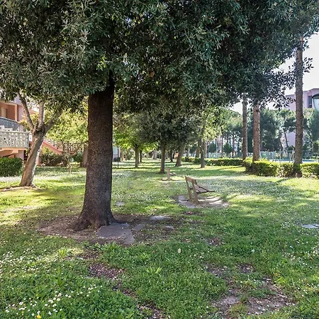 M351 - Marcelli, Trilocale Con Terrazzo In Con Piscina Lägenhet *